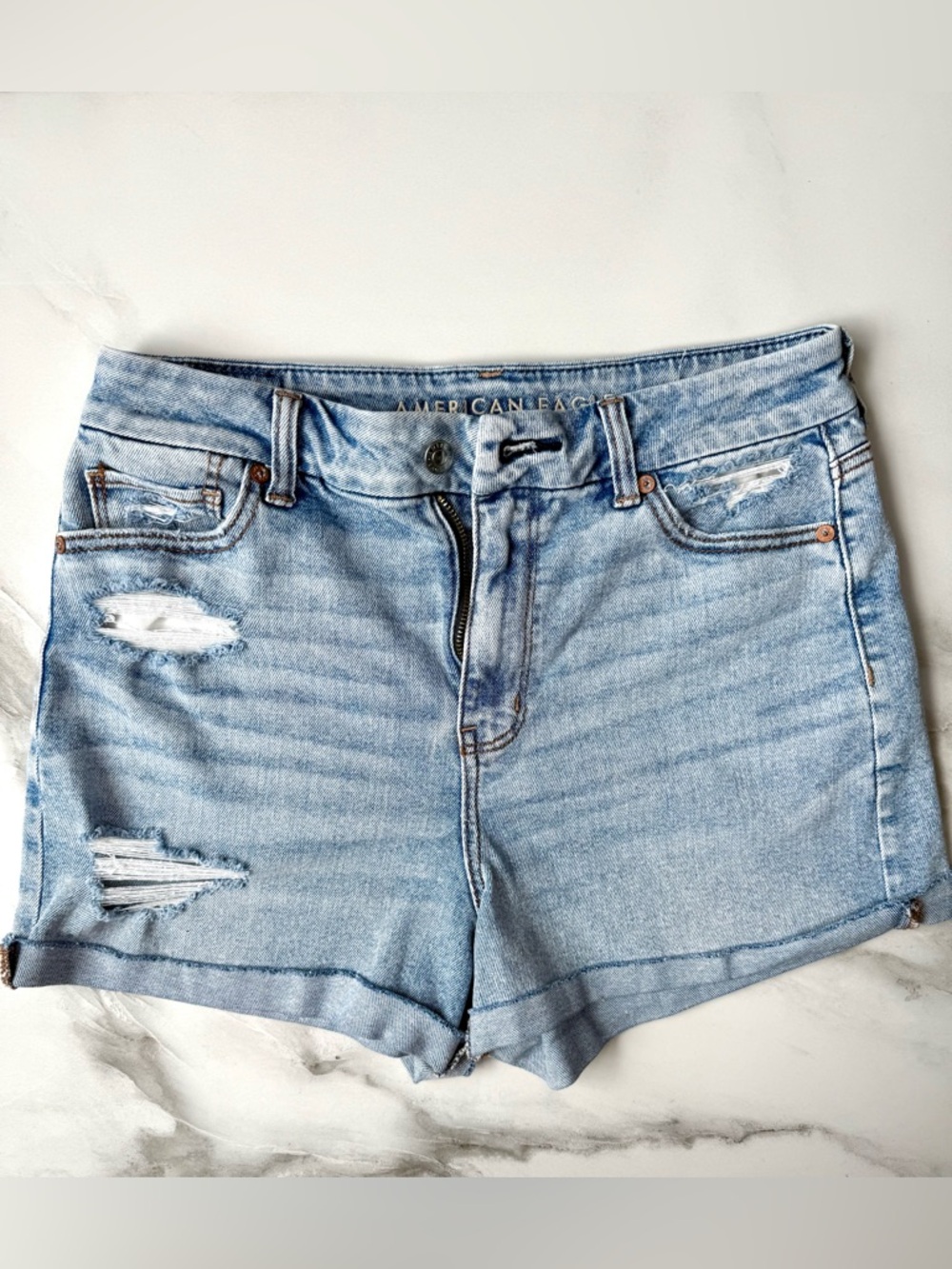 American Eagle Light Wash Distressed Denim Shorts Size 10 Stretch